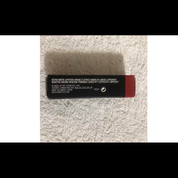 Mac Lipstick - Picture 4 of 6